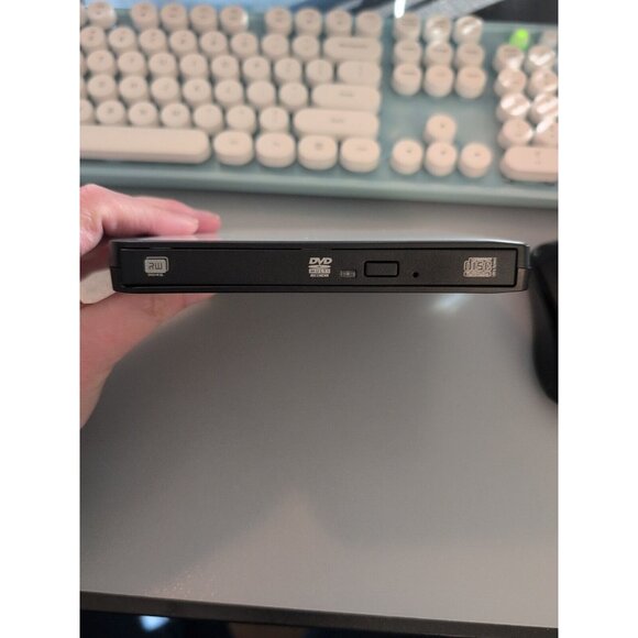 Liteon External Slim DVD/CD 8X Writer Model eNAU108 - Picture 2 of 9